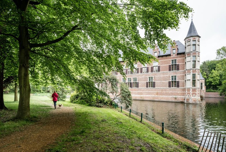 Waterkasteel Hof Van Veltwijck, Antwerp, Belgium